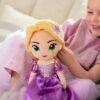 Princesa Rapunzel Enredados Muñeca Peluche 34cm Disney Store