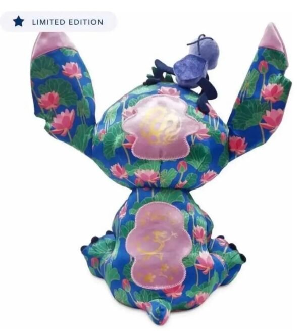Stitch Crashes Mulan Peluche Coleccion 12/12 Disney Store