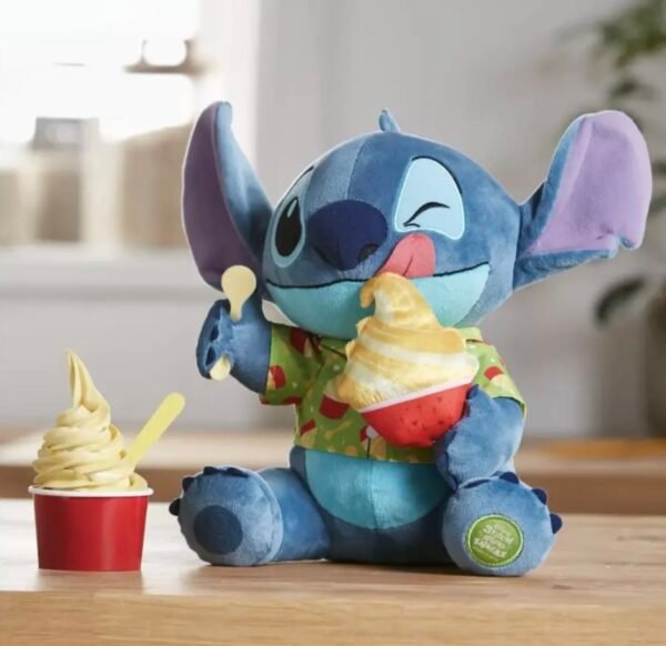 Screenshot Stitch Peluche Attacks Snack Helado Piña Disney Store 8/12