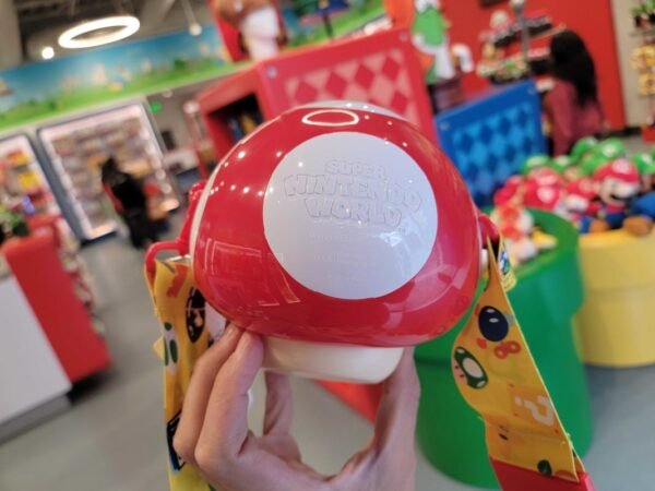 Tomatodo Sipper Honguito Rojo Super Nintendo World Universal Studios