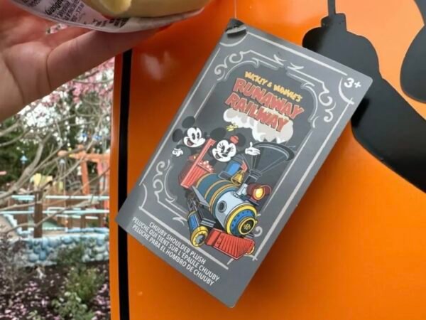 Chuuby Runaway Railway Peluche magnético de hombro Disney Parks