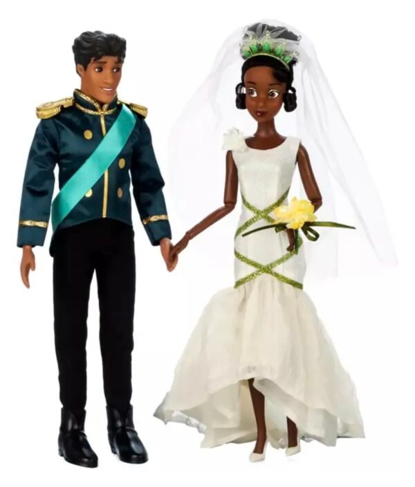 Tiana y Naveen La princesa y el Sapo Pareja de Muñecos Novios  Disney Store