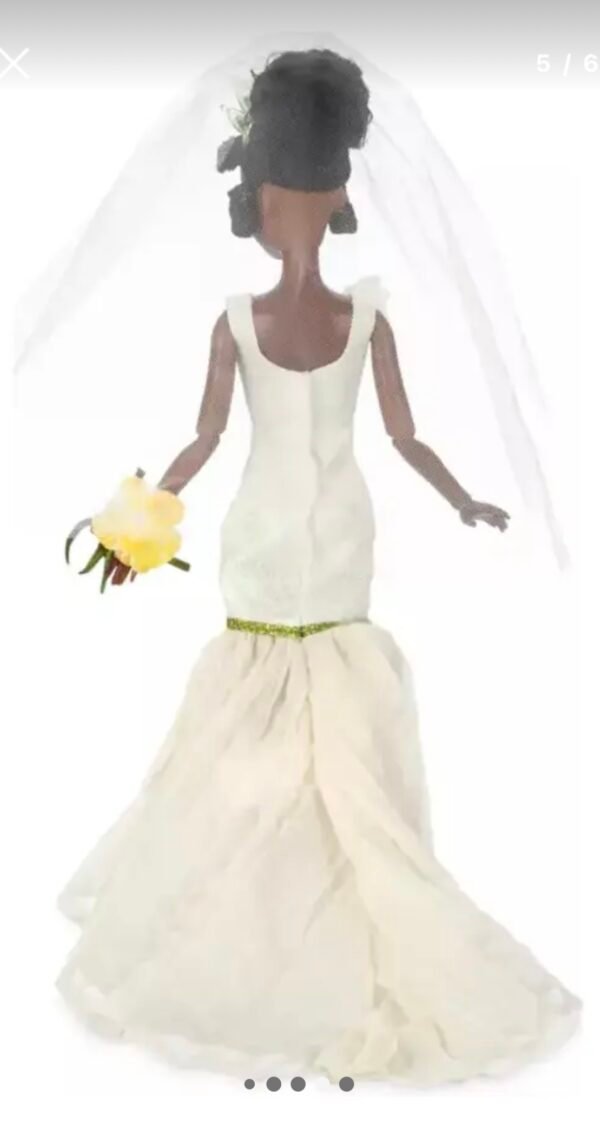 Tiana y Naveen La princesa y el Sapo Pareja de Muñecos Novios  Disney Store