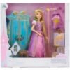 Rapunzel  Tangled Enredados Play Set Muñeca Y Ropero Disney Store