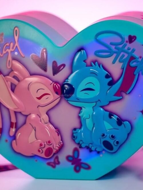 Stitch y Angel Palomera San Valentín  Disney Parks